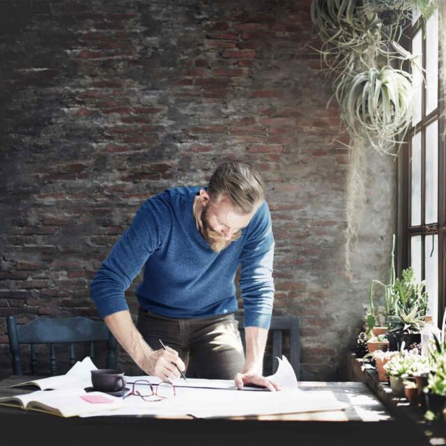 https://interiors-inc.co.uk/wp-content/uploads/2017/05/image-team-member-01-640x640.jpg